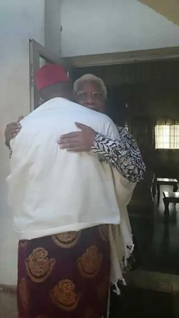 Former VP Alex Ekwueme Hosts Nnamdi Kanu AT His Residence In Enugu Photos